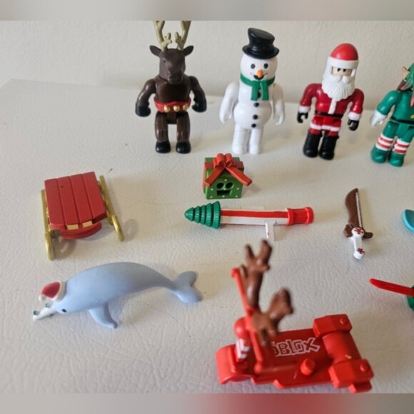 Roblox Advent Calendar Figure Lot Christmas Figures Incomplete - Picture 4 of 6